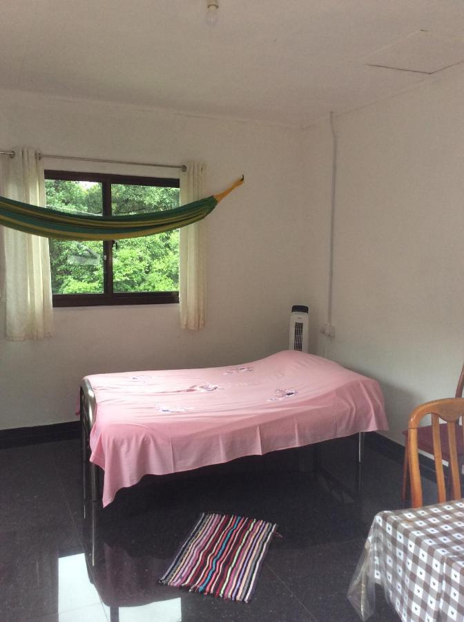 Papayas Self Catering Room Victoria Esterno foto
