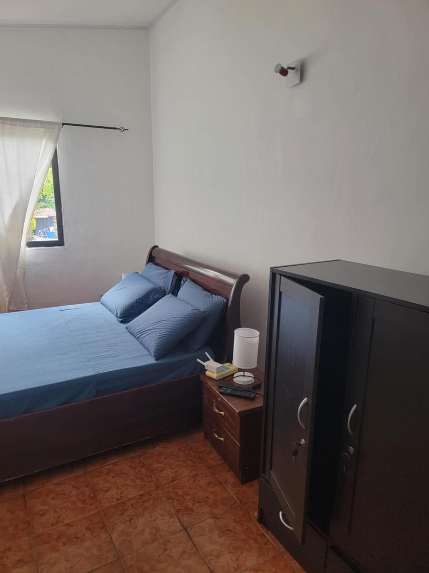 Papayas Self Catering Room Victoria Esterno foto